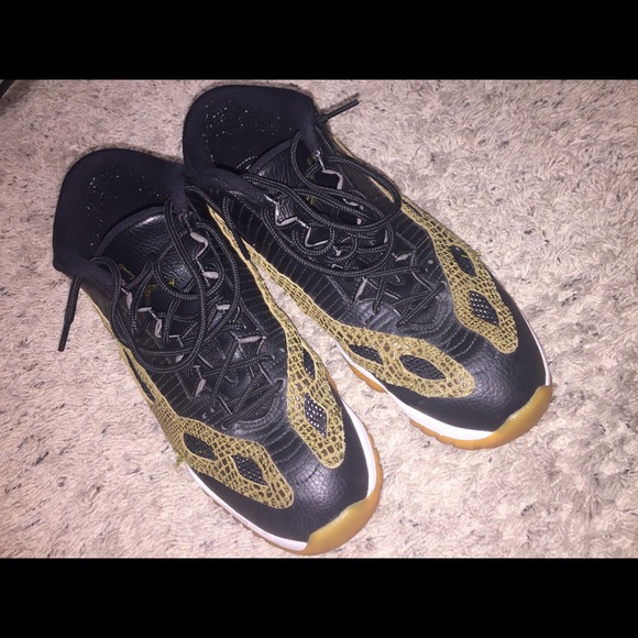 Snakeskin Jordan's - Picture 2 of 2